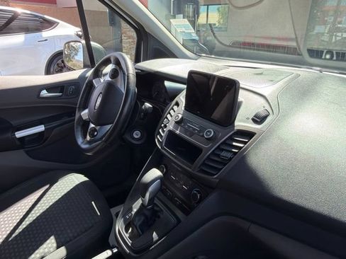 Used 2023 Ford Transit Connect XLT FWD image 4