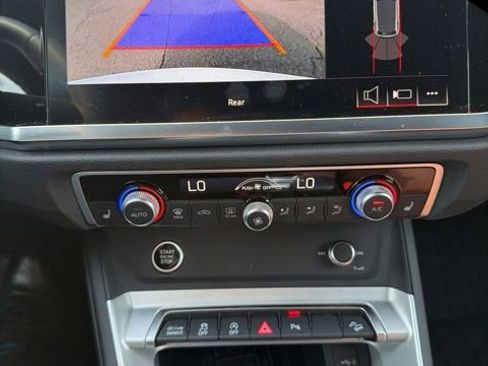 Used 2025 Audi Q3 2.0T Premium w/ Convenience Package image 12