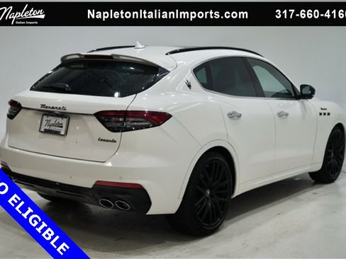 Used 2024 Maserati Levante GT Ultima image 7
