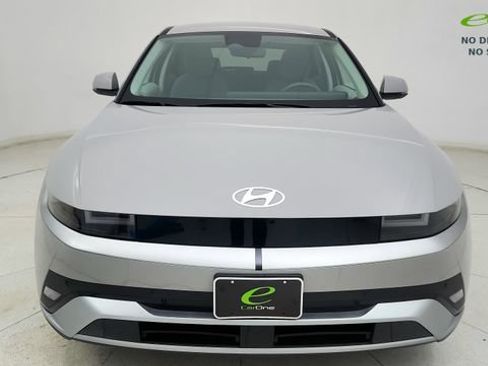 Used 2025 Hyundai Ioniq 5 SE RWD image 19