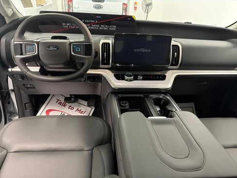 New 2026 Ford Expedition Max Active AWD/4WD image 14