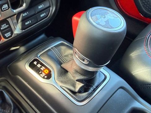 New 2025 Jeep Wrangler Unlimited Rubicon w/ Steel Bumper Group image 22