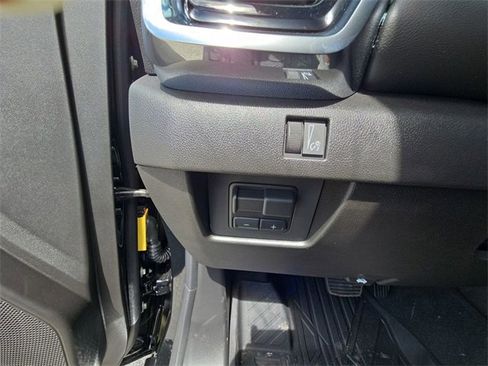 New 2026 GMC Canyon Elevation image 18