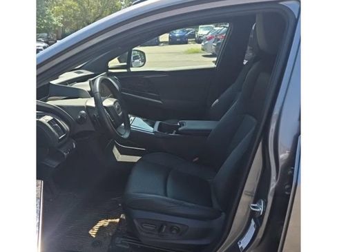 Used 2023 Subaru Solterra AWD image 5