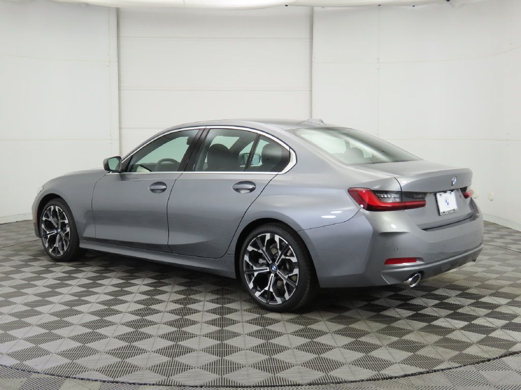 Used 2026 BMW 330i Sedan w/ Convenience Package RWD image 8