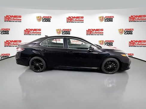 Certified 2022 Toyota Camry SE FWD image 16