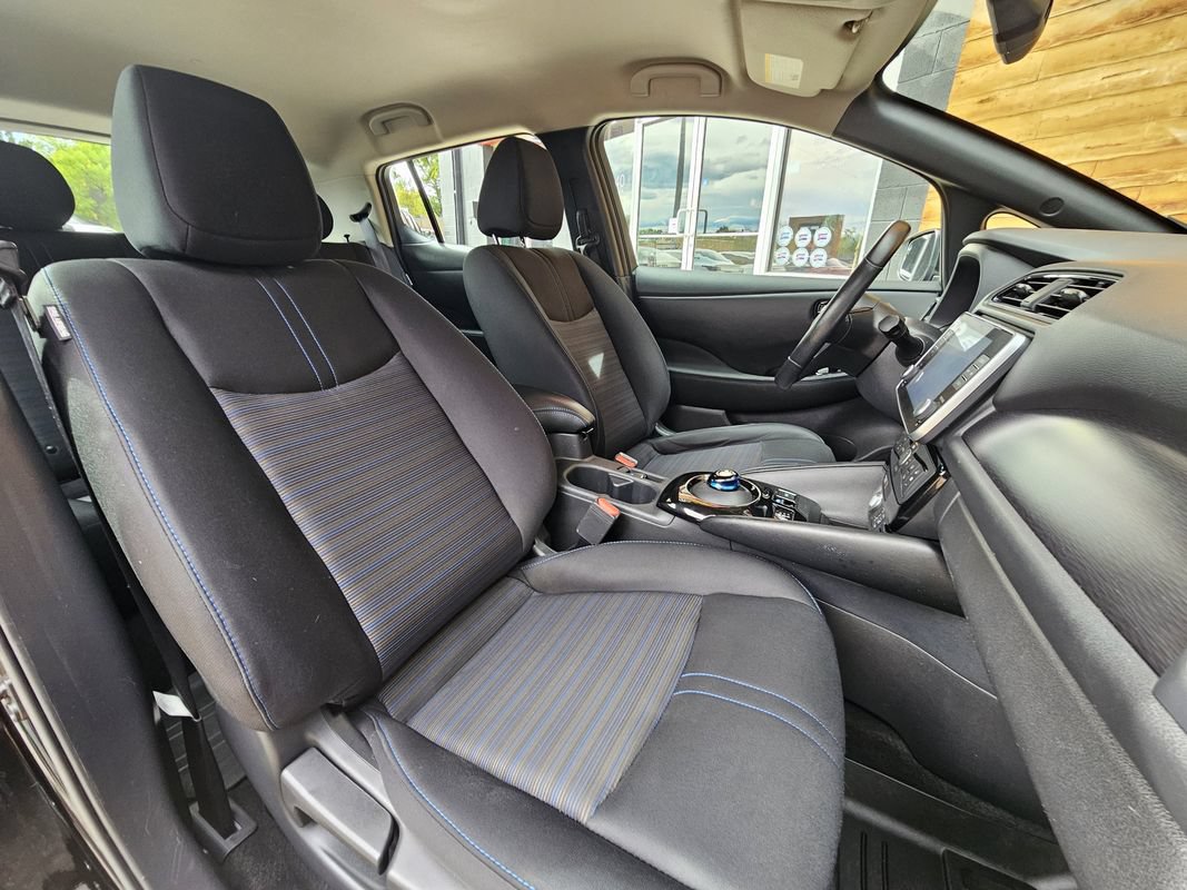 Used 2025 Nissan Leaf SV Plus FWD image 14