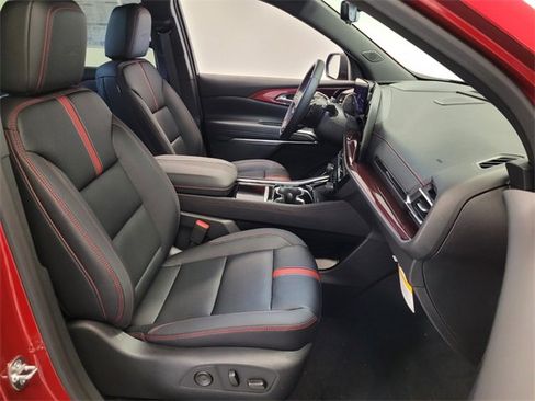 New 2026 Chevrolet Traverse RS image 18