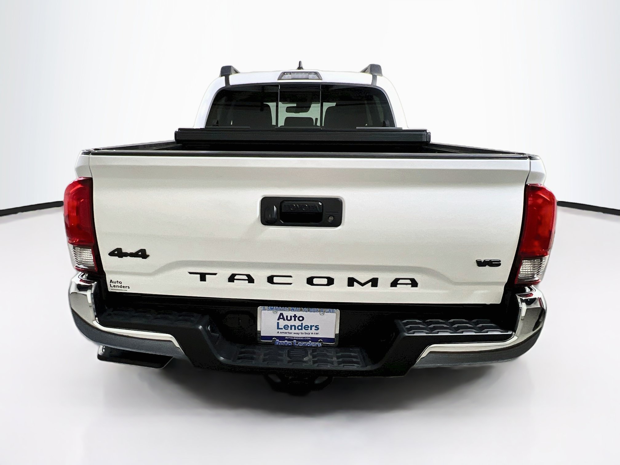 Used 2022 Toyota Tacoma SR5 AWD/4WD image 6