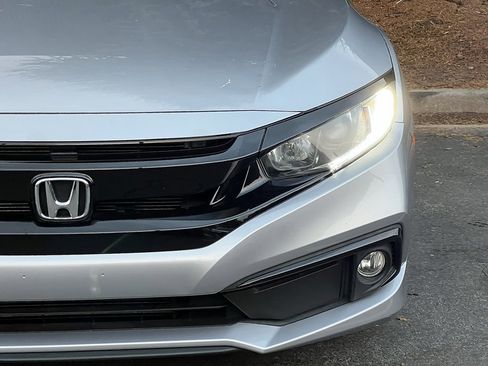 Used 2021 Honda Civic Sport image 5