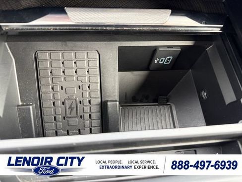 Used 2024 Ford F250 Platinum AWD/4WD image 27