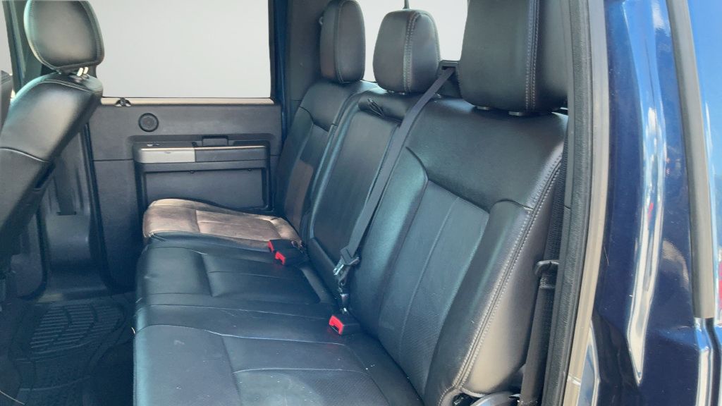 Used 2015 Ford F250 Lariat w/ FX4 Off-Road Package AWD/4WD image 19
