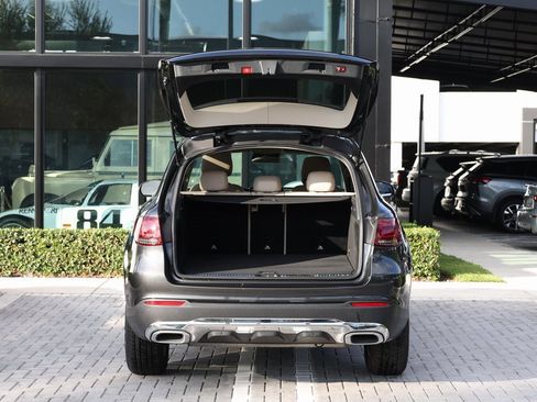 Used 2022 Mercedes-Benz GLC 300 image 7