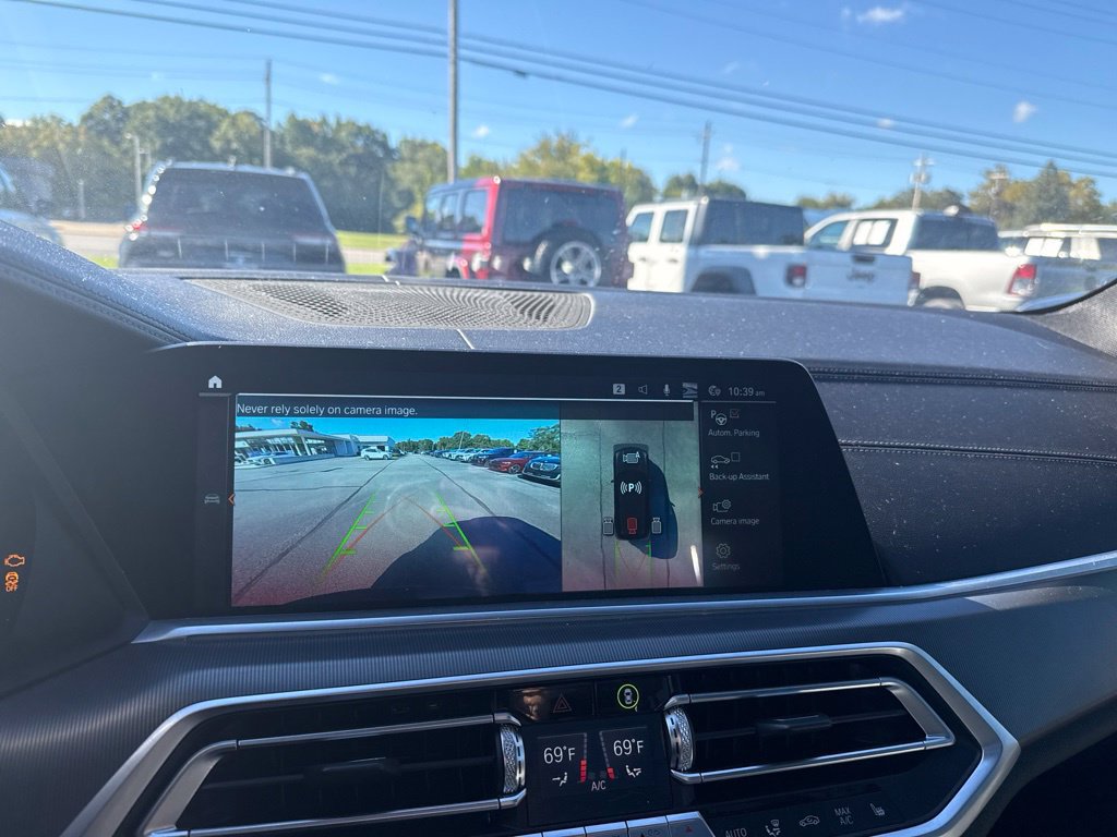 Used 2020 BMW X5 M50i w/ Premium Package AWD/4WD image 18
