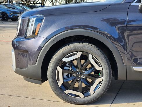 New 2025 Kia Telluride S image 5