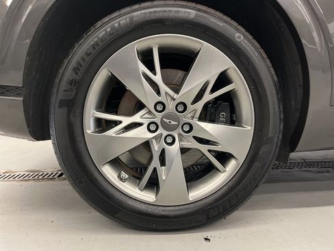 Used 2025 Genesis GV70 3.5T Sport image 40