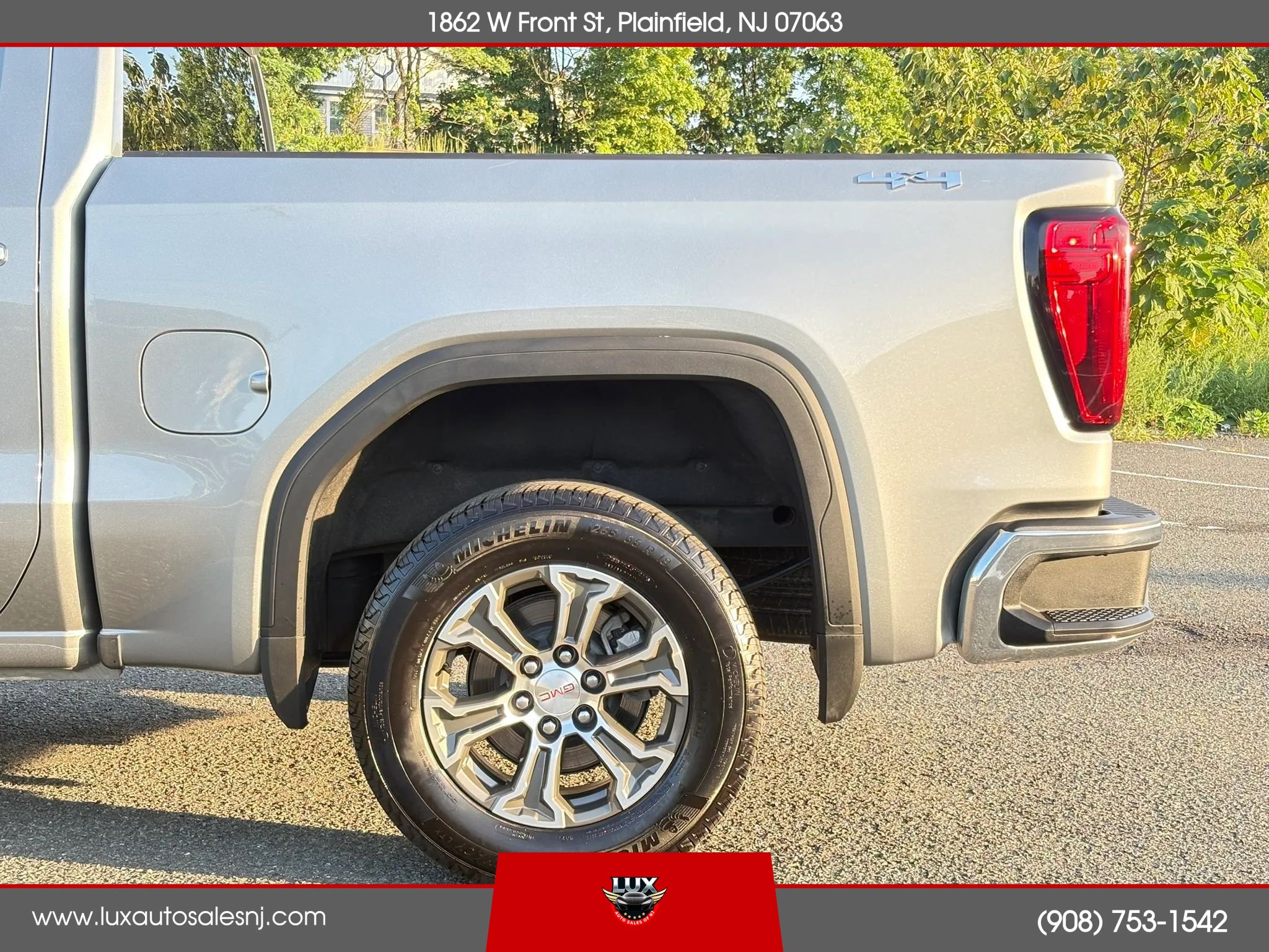Used 2026 GMC Sierra 1500 SLT AWD/4WD image 13