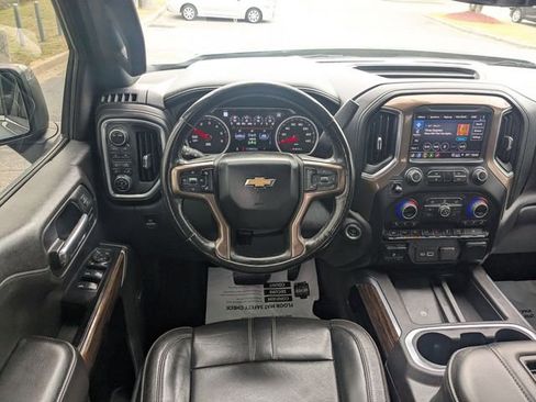 Used 2021 Chevrolet Silverado 1500 High Country w/ Technology Package image 29