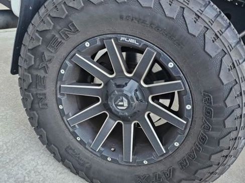 Used 2018 Ford F150 XLT w/ Equipment Group 302A Luxury AWD/4WD image 5
