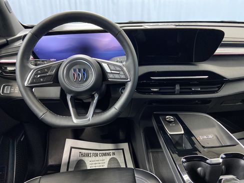 Used 2025 Buick Enclave Sport Touring image 33