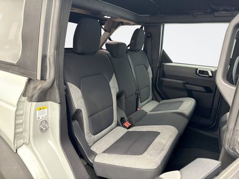 Used 2022 Ford Bronco BASE image 17