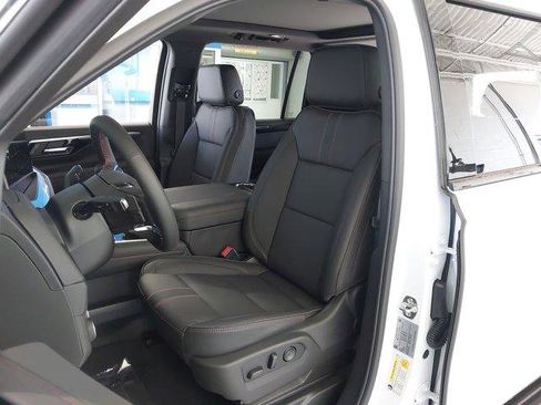 New 2026 Chevrolet Suburban RST image 22