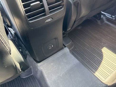 Used 2021 Ford Escape Titanium w/ Titanium Elite Package AWD/4WD image 8