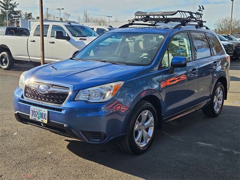 Used 2015 Subaru Forester 2.5i Premium w/ All-Weather Package image 3