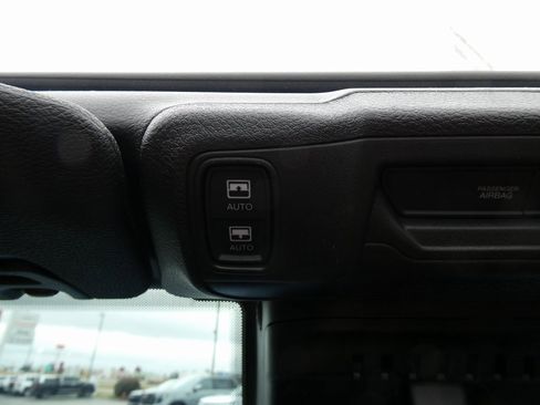 Used 2024 Jeep Wrangler Unlimited Rubicon w/ Technology Group image 32