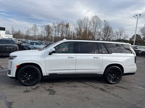 Used 2023 Cadillac Escalade ESV Sport Platinum w/ LPO, ONYX Package image 2