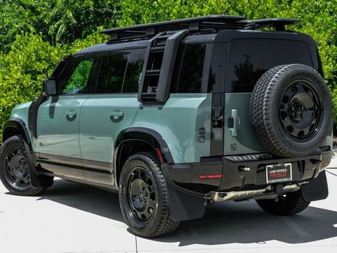 New 2026 Land Rover Defender 110 Trophy Edition AWD/4WD image 11