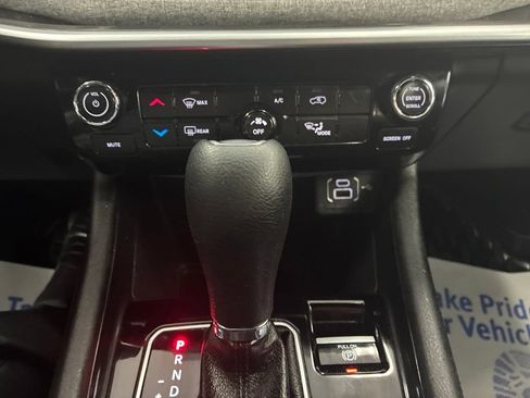 Used 2024 Jeep Compass Sport AWD/4WD image 37