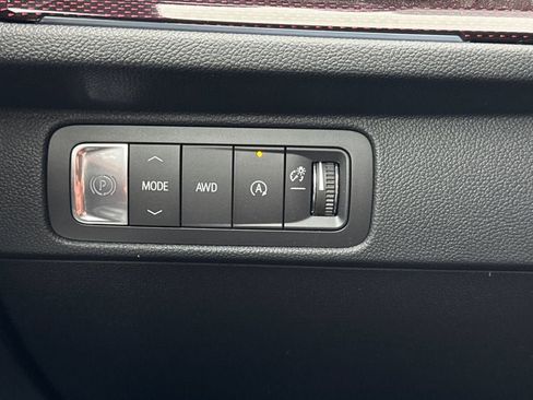 New 2026 Chevrolet Traverse Z71 w/ Enhanced Driving Package AWD/4WD image 29
