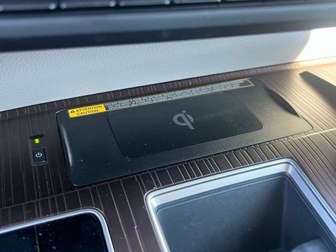 Certified 2024 Toyota Sienna LE image 29