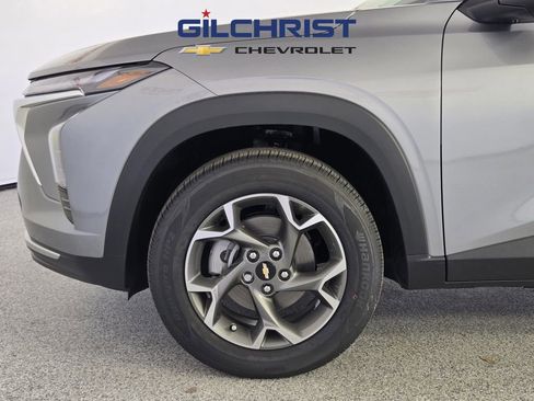 New 2026 Chevrolet Trax LT w/ Driver Confidence Package image 8