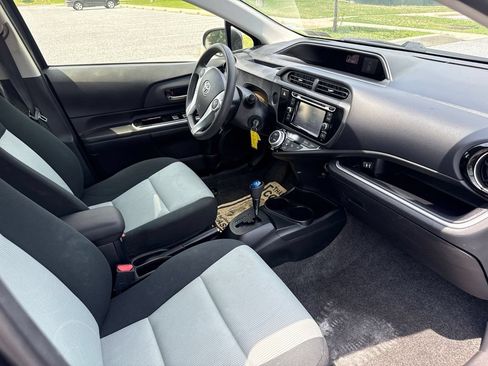Used 2015 Toyota Prius C Two FWD image 13