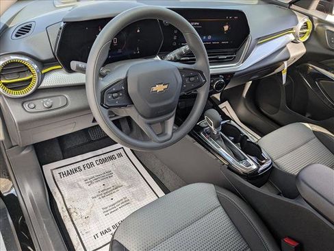 New 2026 Chevrolet Trax LT image 3