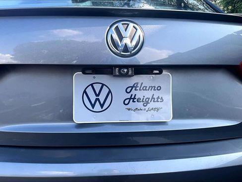 Used 2015 Volkswagen Passat 1.8T Wolfsburg Edition FWD image 32