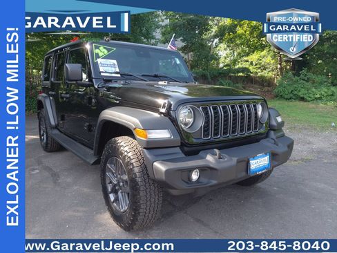 Used 2025 Jeep Wrangler Unlimited Sport AWD/4WD image 1