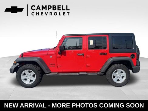 Used 2016 Jeep Wrangler Unlimited Sport w/ Quick Order Package 24S AWD/4WD image 2