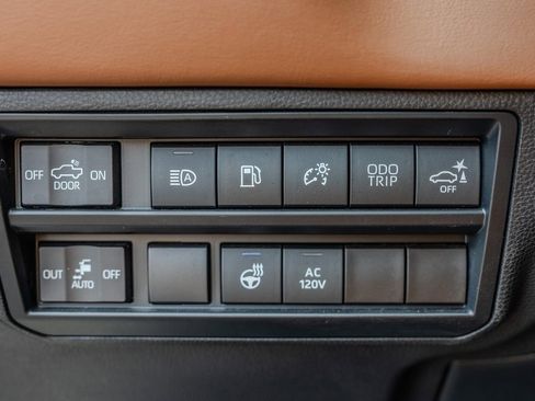 Used 2024 Toyota Tundra 1794 Edition image 8