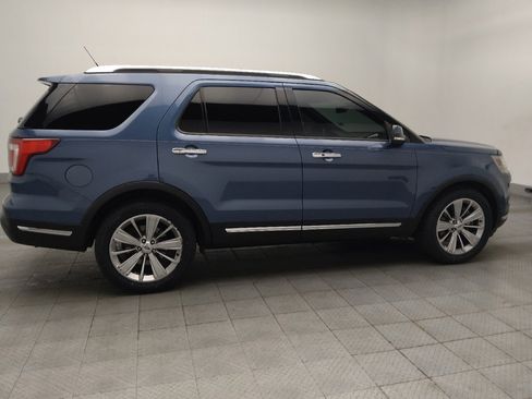 Used 2018 Ford Explorer Limited image 10