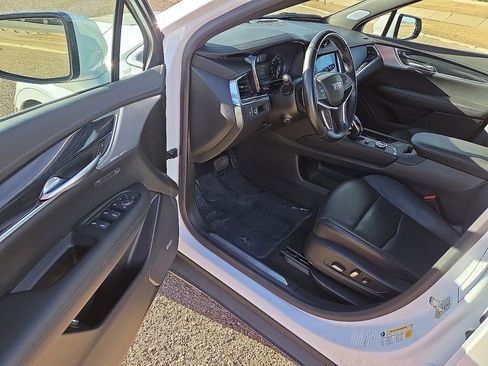 Used 2024 Cadillac XT5 Premium Luxury image 23