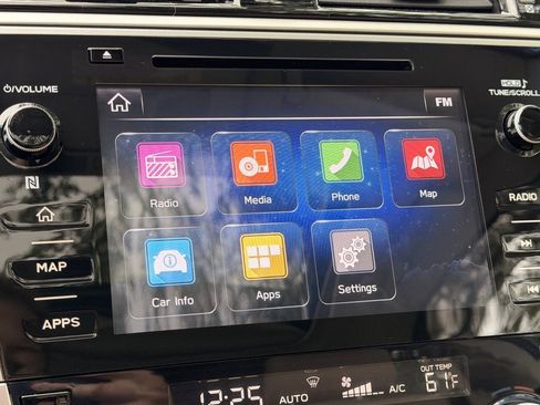 Used 2018 Subaru Outback 2.5i Limited AWD/4WD image 19