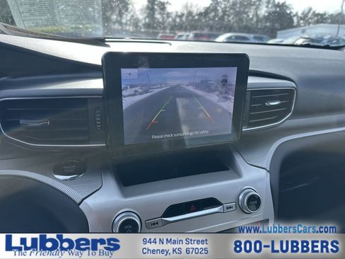 Used 2022 Ford Explorer XLT w/ Equipment Group 202A image 17