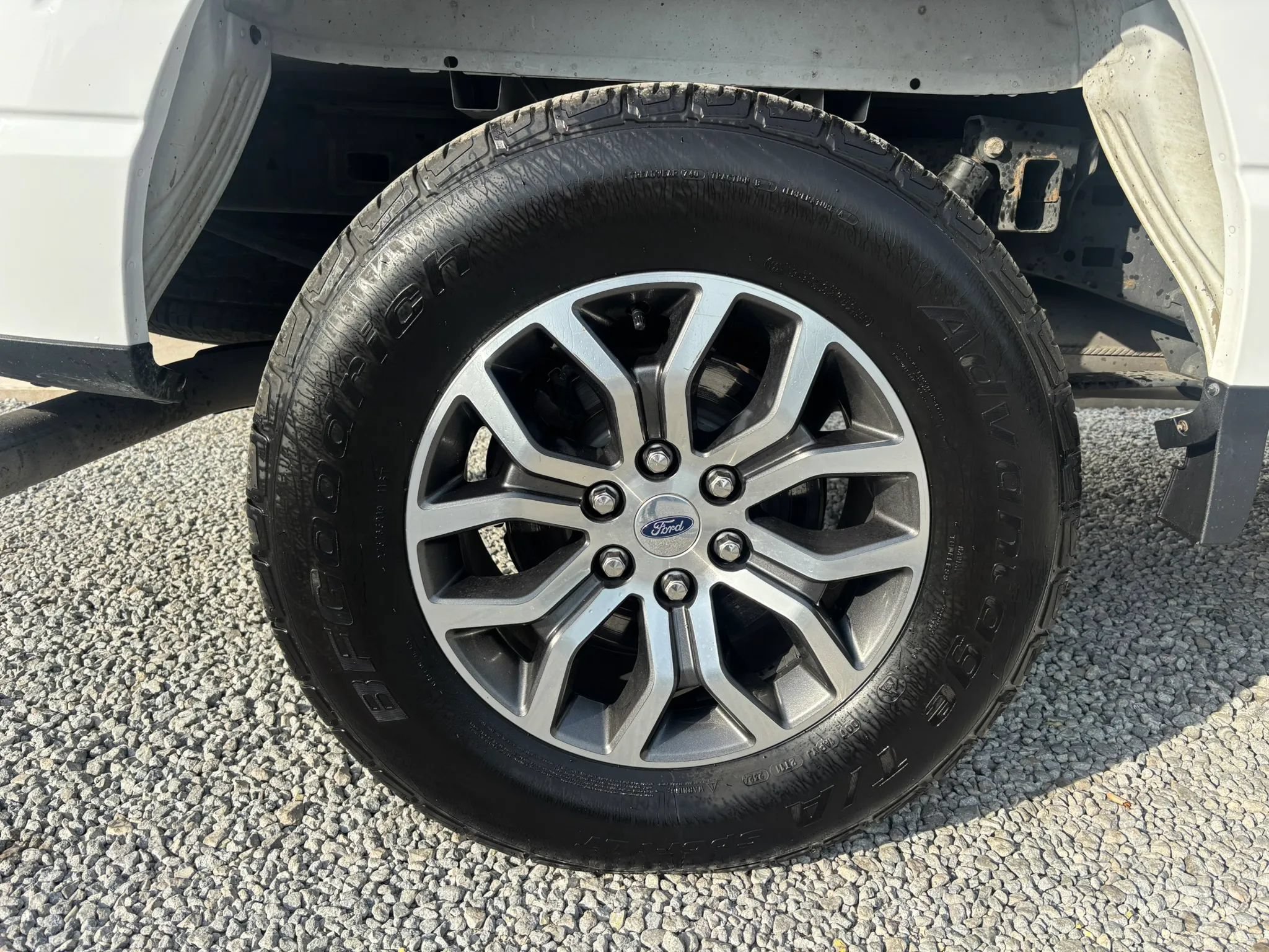 Used 2021 Ford F150 Lariat w/ FX4 Off-Road Package AWD/4WD image 13