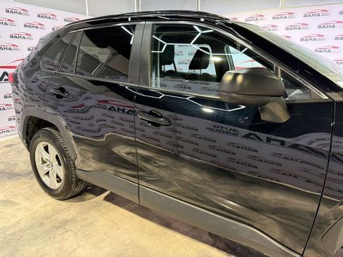 Used 2021 Toyota RAV4 LE image 6