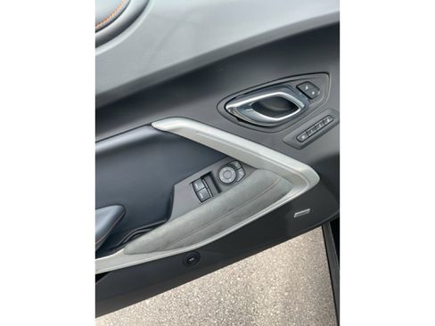 Used 2017 Chevrolet Camaro SS image 13