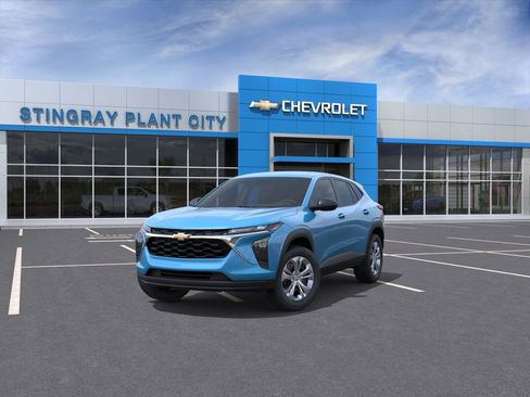 New 2026 Chevrolet Trax LS FWD image 8