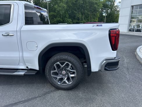 New 2026 GMC Sierra 1500 SLT w/ SLT Premium Plus Package AWD/4WD image 6